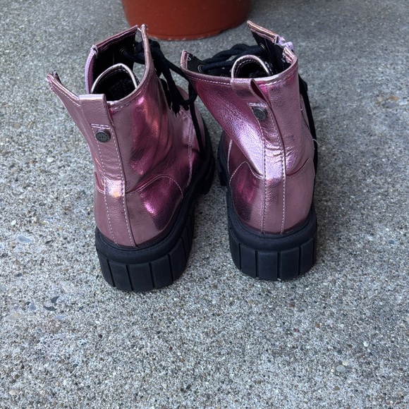 Madden NYC Metallic Pink Kids Lace-Up Boots - Picture 4 of 6